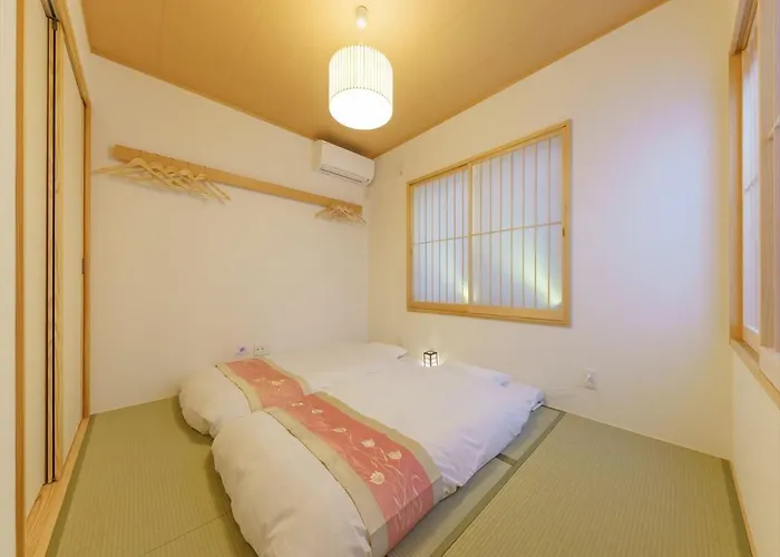 Yadoya 三筋町